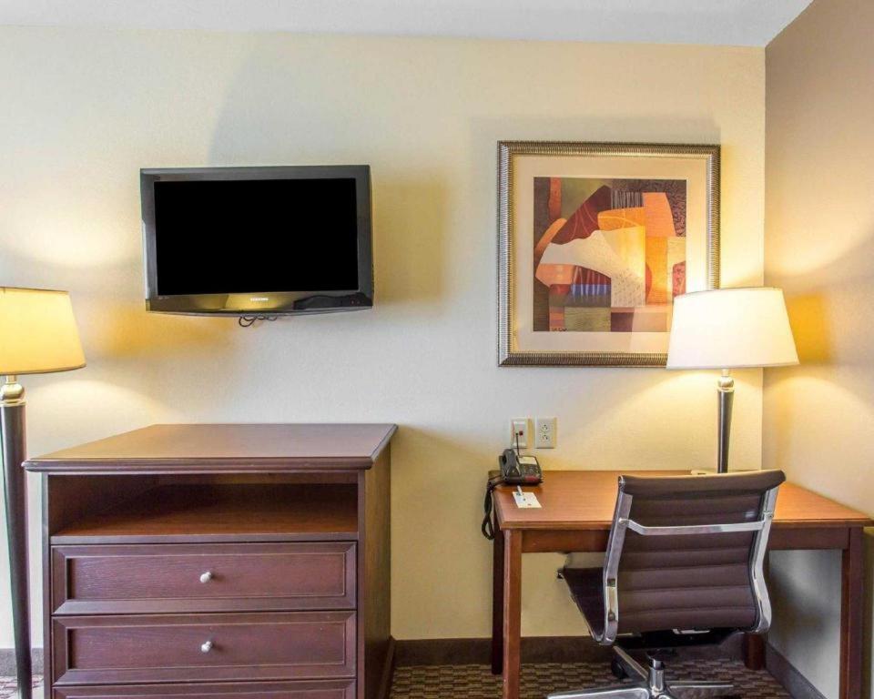 Comfort Inn & Suites Madisonville Zewnętrze zdjęcie