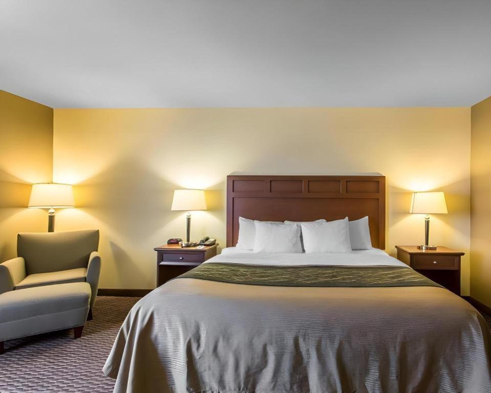 Comfort Inn & Suites Madisonville Zewnętrze zdjęcie