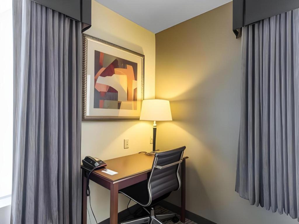 Comfort Inn & Suites Madisonville Zewnętrze zdjęcie
