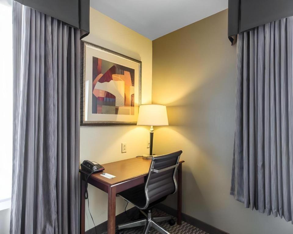 Comfort Inn & Suites Madisonville Zewnętrze zdjęcie