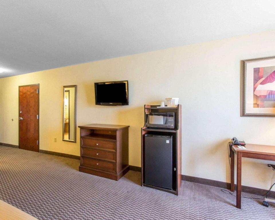 Comfort Inn & Suites Madisonville Zewnętrze zdjęcie