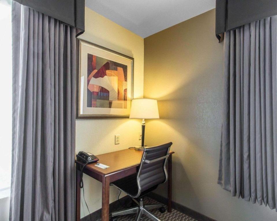 Comfort Inn & Suites Madisonville Zewnętrze zdjęcie