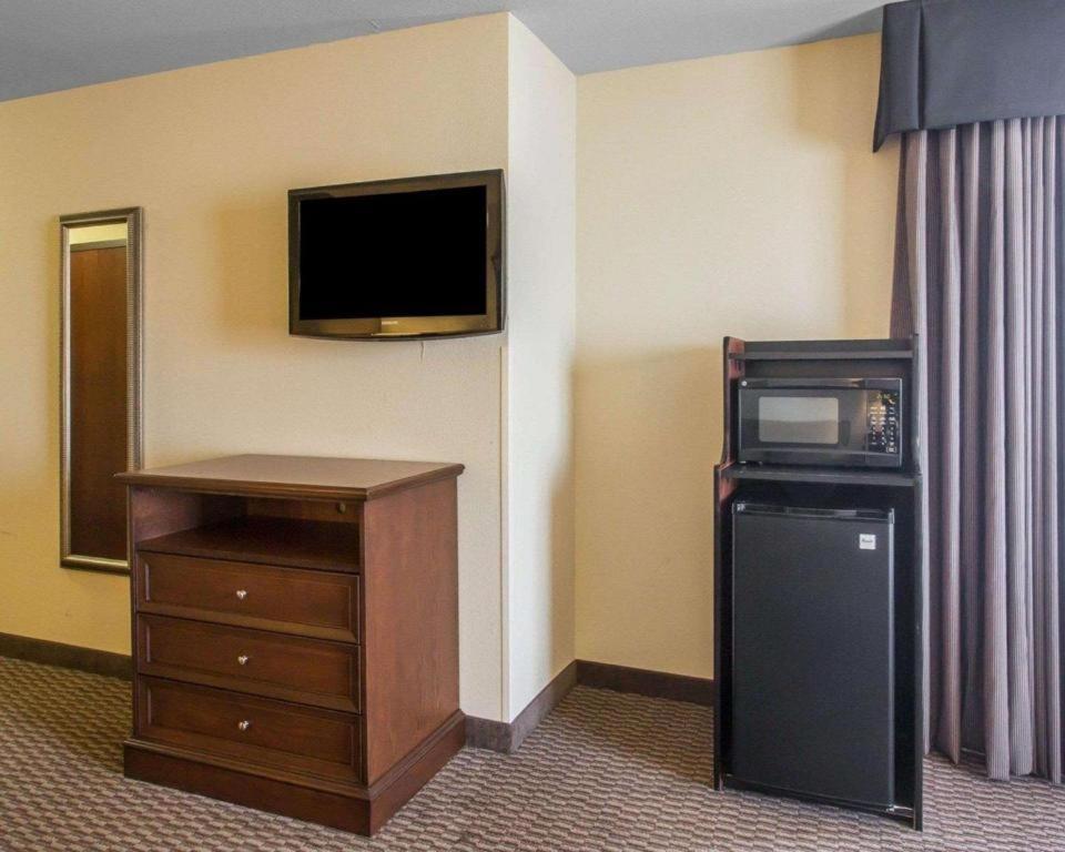 Comfort Inn & Suites Madisonville Zewnętrze zdjęcie