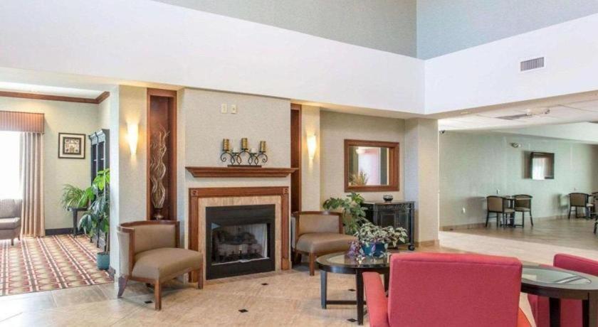 Comfort Inn & Suites Madisonville Zewnętrze zdjęcie