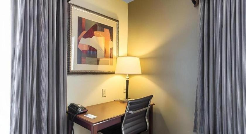 Comfort Inn & Suites Madisonville Zewnętrze zdjęcie