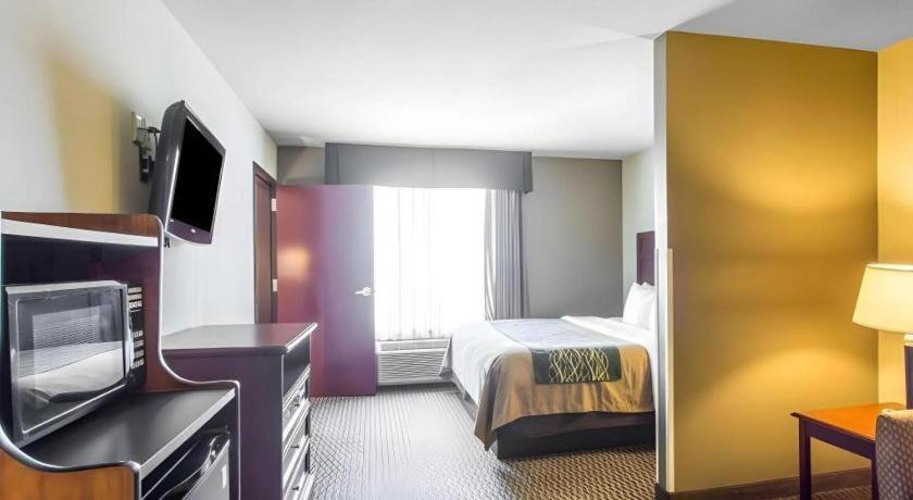Comfort Inn & Suites Madisonville Zewnętrze zdjęcie