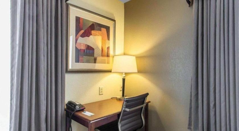 Comfort Inn & Suites Madisonville Zewnętrze zdjęcie