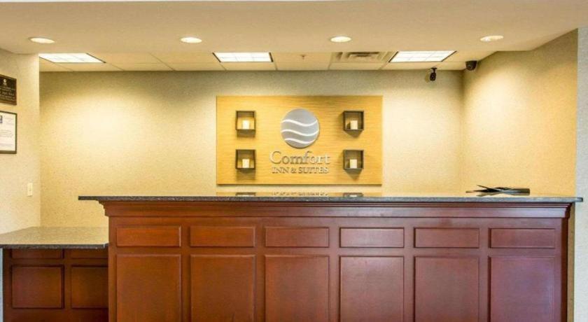 Comfort Inn & Suites Madisonville Zewnętrze zdjęcie